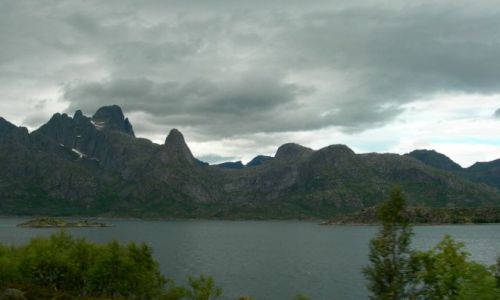 Zdjęcie NORWEGIA / Norland / Lofoty / Digemulen-ulubione miejsce cesarza Wilhelma II na Lofotach
