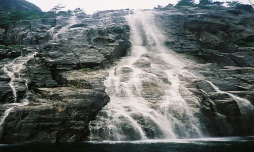 Zdjęcie NORWEGIA / Fiordy / Lisefiord / Wszędzie woda