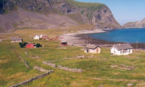 Zdjecie NORWEGIA / Lofoty / Wyspa Varoy / Opuszczona wioska