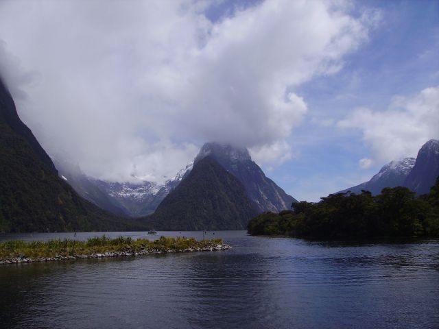 Zdjęcia: Milford Sound, Wyspa Południowa, Milford Sound, NOWA ZELANDIA Zdjęcia: Milford Sound, Wyspa Południowa, Milford Sound, NOWA ZELANDIA
