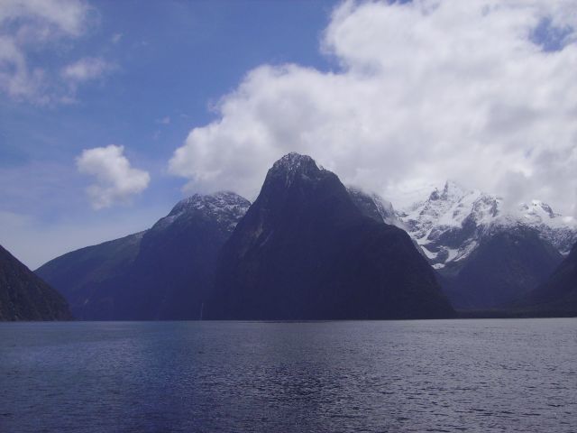 Zdjęcia: Milford Sound, Wyspa Południowa, fiord, NOWA ZELANDIA Zdjęcia: Milford Sound, Wyspa Południowa, fiord, NOWA ZELANDIA