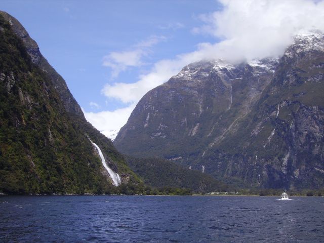 Zdjęcia: Milford Sound, Wyspa Południowa, Milford Sound, NOWA ZELANDIA Zdjęcia: Milford Sound, Wyspa Południowa, Milford Sound, NOWA ZELANDIA