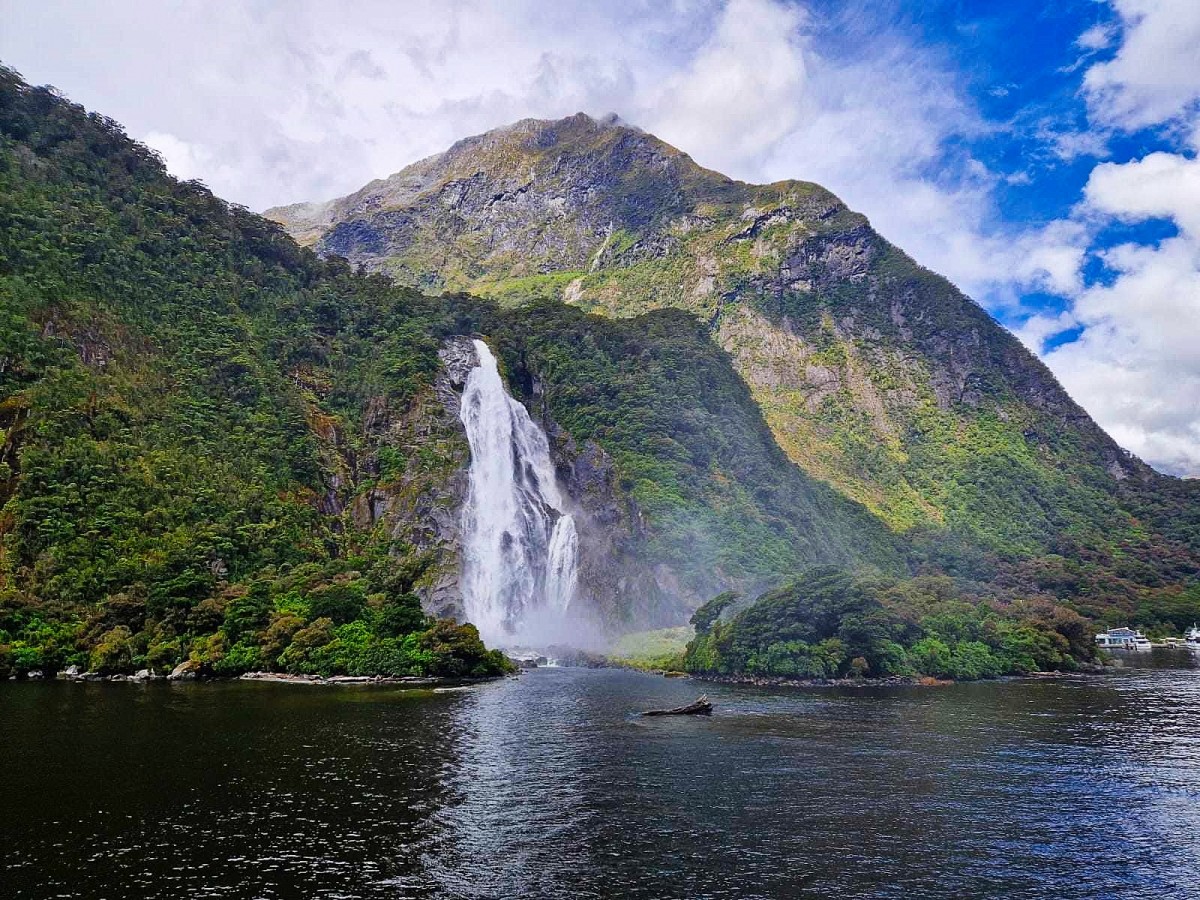Zdjęcia: ., Milford Sound (Zatoka Milforda), Wodospady Bowena, NOWA ZELANDIA Zdjęcia: ., Milford Sound (Zatoka Milforda), Wodospady Bowena, NOWA ZELANDIA
