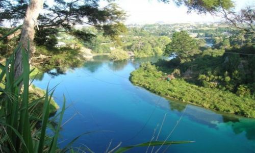 Zdjcie NOWA ZELANDIA / PN. wyspa / Lake Taupo-miasto / Wawoz Waikato River