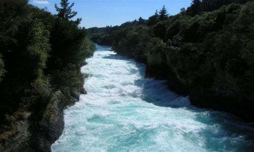 Zdjecie NOWA ZELANDIA / Pn. wyspa / Lake Taupo / Waikato River przyspiesza..