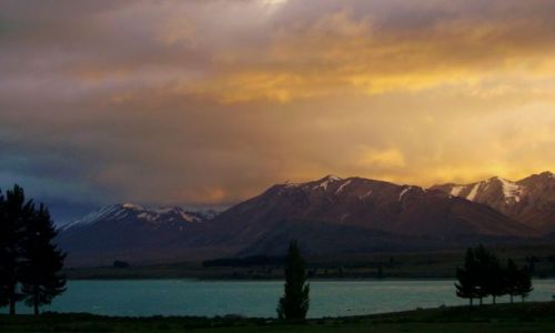 Zdjęcie NOWA ZELANDIA / Południowa Wyspa / Lake Tekapo / zachód słońca nad jeziorem