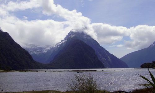 Zdjecie NOWA ZELANDIA / Południowa Wyspa / Milford Sound / Mitre Peak - jeszcze raz