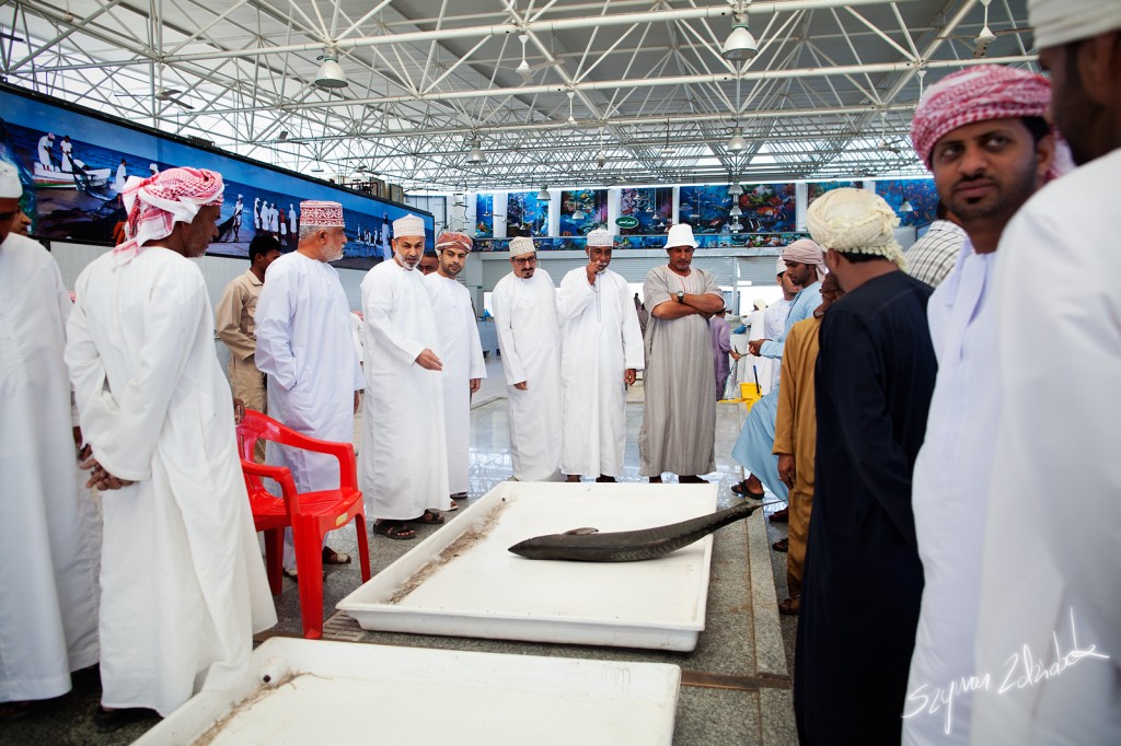 Zdjęcia: Sohar Fish Market, Sohar, Licytacja ryby, OMAN Zdjęcia: Sohar Fish Market, Sohar, Licytacja ryby, OMAN