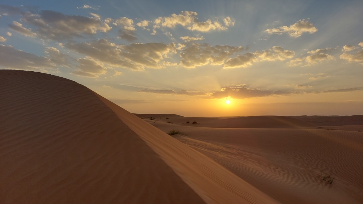 Zdjęcia: Na diunach, Wahiba Sands, Kończy się kolejny piękny dzień na pustyni, OMAN Zdjęcia: Na diunach, Wahiba Sands, Kończy się kolejny piękny dzień na pustyni, OMAN