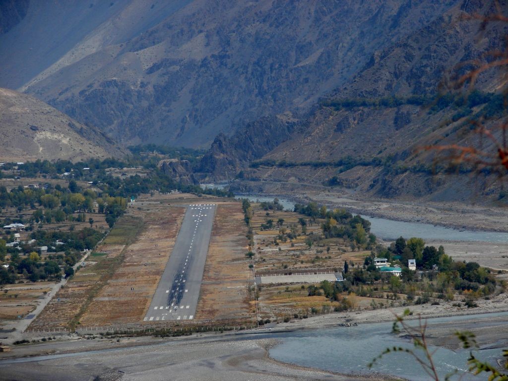 Zdjęcia: Czitral, Czitral, Lotnisko, PAKISTAN Zdjęcia: Czitral, Czitral, Lotnisko, PAKISTAN