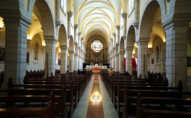 Zdj cia: ., Betlejem, Kościół św. Katarzyny, nawa główna, PALESTYNA Zdj cia: ., Betlejem, Kościół św. Katarzyny, nawa główna, PALESTYNA