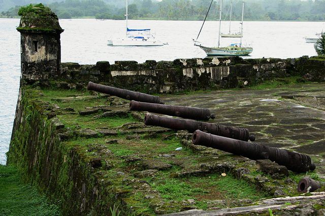 Zdjęcia: Portobelo - Bateria Santiago, Colon Province, Hiszpańskie pamiątki, PANAMA Zdjęcia: Portobelo - Bateria Santiago, Colon Province, Hiszpańskie pamiątki, PANAMA