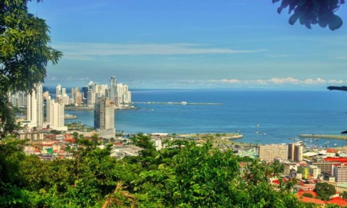 PANAMA / - / - / Widok z lotu ptaka na miasto Panama City ze wzgórza Ancon