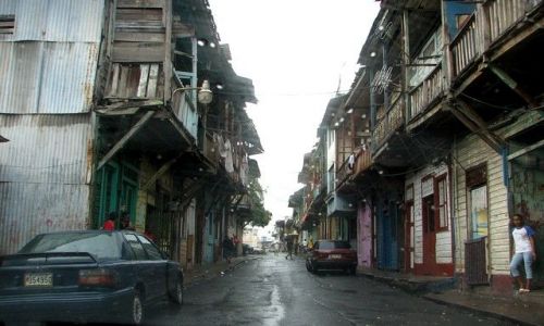 Zdjecie PANAMA / Panama City / brak / Typowa panamska uliczka...