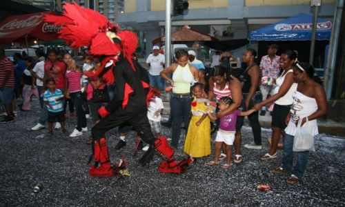 Zdjecie PANAMA / brak / Las Tablas / Karnawaowy diabe to strasznie ruchliwa bestia