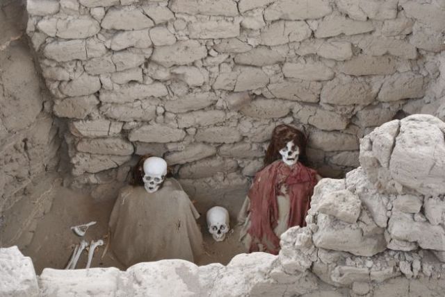 Zdjęcia: okolice Nazca, Płaskowyż Nasca, grobowiec inkaski, PERU Zdjęcia: okolice Nazca, Płaskowyż Nasca, grobowiec inkaski, PERU