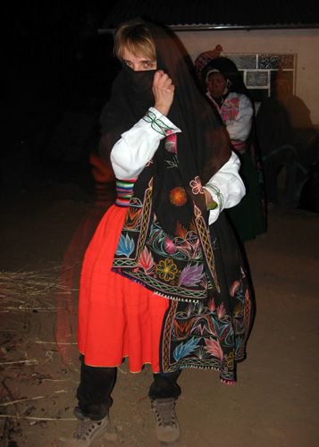 Zdjęcia: Wyspa Amantani, Puno - Jez Titicaca, tajemnicza tancerka, PERU Zdjęcia: Wyspa Amantani, Puno - Jez Titicaca, tajemnicza tancerka, PERU
