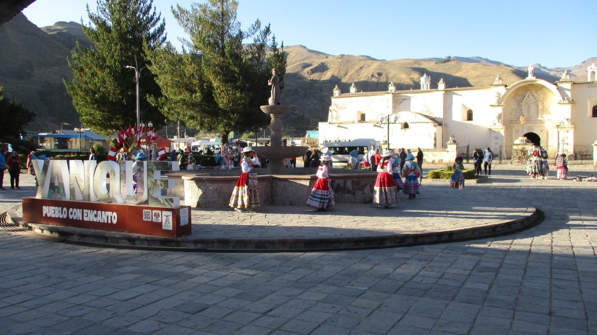 Zdjęcia: Yanque, Arequipa, Pueblo Yanque Plaza de Armas, PERU Zdjęcia: Yanque, Arequipa, Pueblo Yanque Plaza de Armas, PERU