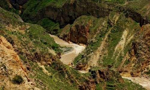 Zdjęcie PERU / Chivay / Chivay / Rzeka  Kolca