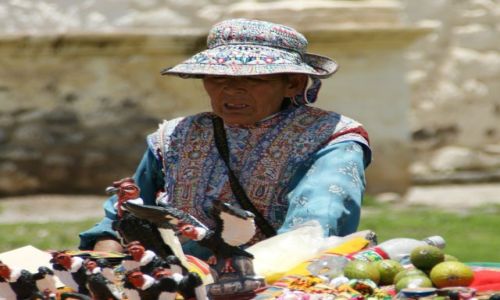 Zdjęcie PERU / Chivay / Chivay / Kondory klamory sprzedaje