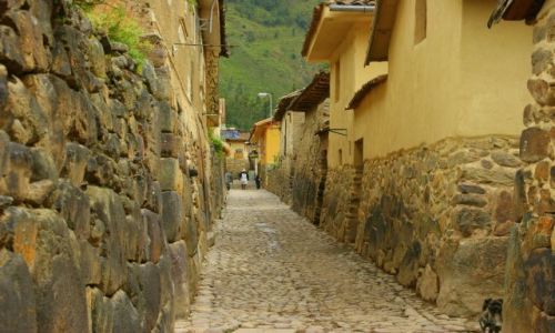 Zdjecie PERU / Ollantayambo / Ollantayambo / Uliczka  