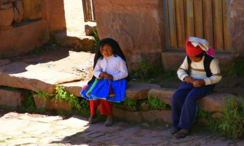 Zdjecie PERU / Titikaka / Titikaka / Maluchy