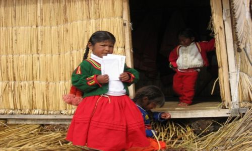 Zdjecie PERU / - / Jezioro Titicaca / Kobieta w Peru 