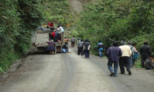 Zdjcie PERU / Cuzco / okolice Paucartambo / Przerwa w podry