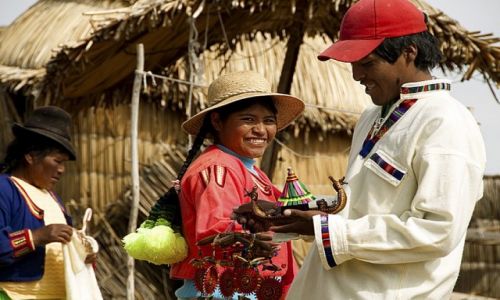 Zdjecie PERU / - / wyspy Uros, Jezioro Titicaca / wyspiarze