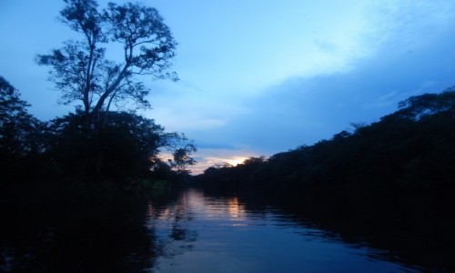 Zdjęcie PERU / Iquitos / Amazonia / Zachód słońca nad Amazonią