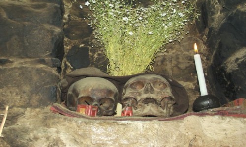 Zdjęcie PERU / Ollantaytambo / Ollantaytambo / Przodkowie w domu
