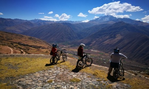 Zdjecie PERU / Cusco  / wita dolina Inkw  / Po Andach na rowerze 