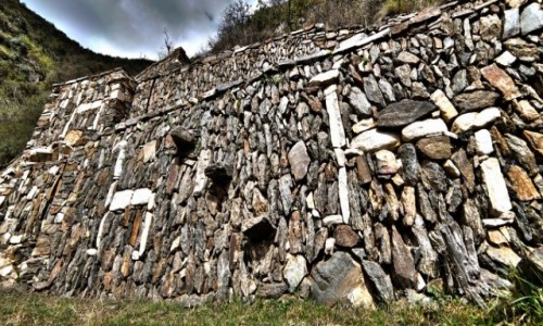 Zdjcie PERU / Cusco / Choquequirao / Tarasy w Choquequirao ozdobione sylwetkami lam i