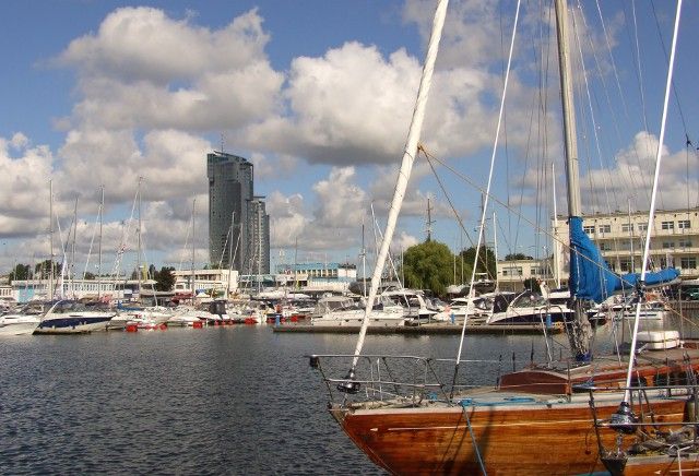 Zdjęcia: Gdynia, Pomorskie, Sea Tower i Marina, POLSKA Zdjęcia: Gdynia, Pomorskie, Sea Tower i Marina, POLSKA