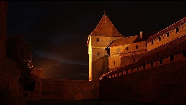 Zdjęcia: Malbork, Pomorskie, Zamek nocą, POLSKA Zdjęcia: Malbork, Pomorskie, Zamek nocą, POLSKA