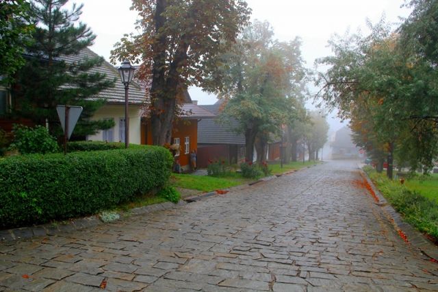 Zdjęcia: LANCKORONA, Małopolska, przy rynku, POLSKA Zdjęcia: LANCKORONA, Małopolska, przy rynku, POLSKA