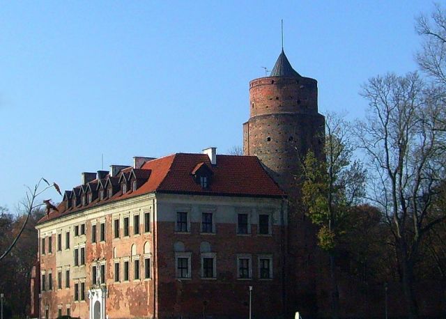 Zdjęcia: Uniejów, łódzkie, Zamek w Uniejowie, POLSKA Zdjęcia: Uniejów, łódzkie, Zamek w Uniejowie, POLSKA