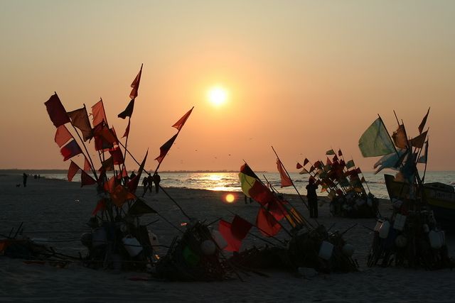Zdjęcia: Jantar, Wieczorny bałagan na plaży, POLSKA Zdjęcia: Jantar, Wieczorny bałagan na plaży, POLSKA