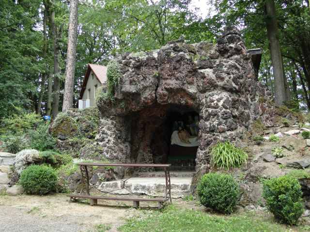 Zdjęcia: Klasztor Franciszkanów, PRUDNIK, Mała grota., POLSKA Zdjęcia: Klasztor Franciszkanów, PRUDNIK, Mała grota., POLSKA
