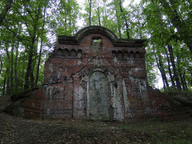 Zdjęcia: Prudnik, opolskie, Ruiny klasztorku...1, POLSKA Zdjęcia: Prudnik, opolskie, Ruiny klasztorku...1, POLSKA