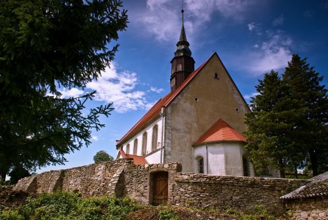 Zdjęcia: Świecie, Dolnośląskie, Świecie. Zabytkowy kościół., POLSKA Zdjęcia: Świecie, Dolnośląskie, Świecie. Zabytkowy kościół., POLSKA