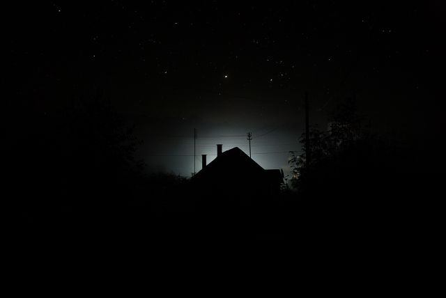 Zdjęcia: myczkowce, bieszczady, domek nocą, POLSKA Zdjęcia: myczkowce, bieszczady, domek nocą, POLSKA