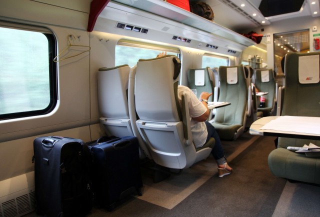Zdj cia: Pendolino, Krakw - Gdask, W wagonie restauracyjnym, POLSKA