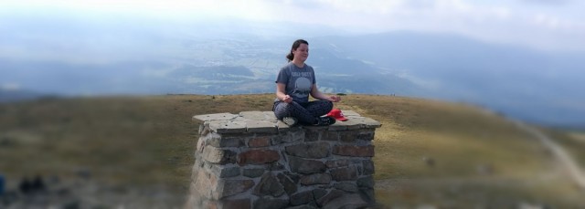 Zdj cia: Babia Gra, Beskidy, Marta kontempluje na szczycie, POLSKA