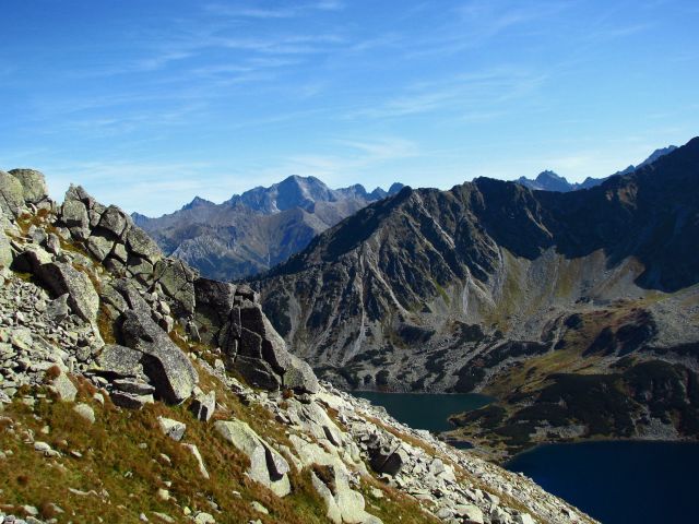 Zdjęcia: DROGA NA KOZI WIERCH, TATRY , WIDOK NA DOLINĘ PIĘCIU STAWÓW, POLSKA Zdjęcia: DROGA NA KOZI WIERCH, TATRY , WIDOK NA DOLINĘ PIĘCIU STAWÓW, POLSKA