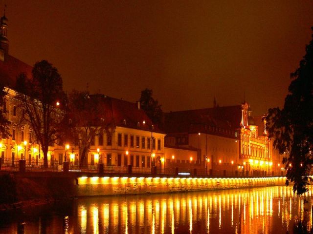 Zdjęcia: WROCŁAW, DOLNY ŚLĄSK, SOBOTNIA,DESZCZOWA NOC WE WROCŁAWIU, POLSKA Zdjęcia: WROCŁAW, DOLNY ŚLĄSK, SOBOTNIA,DESZCZOWA NOC WE WROCŁAWIU, POLSKA