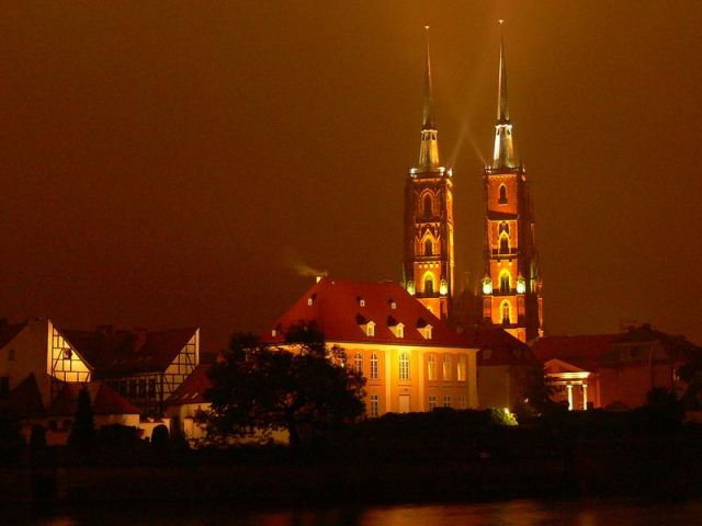 Zdjęcia: WROCŁAW, DOLNY ŚLĄSK, SOBOTNIA,DESZCZOWA NOC WE WROCŁAWIU, POLSKA Zdjęcia: WROCŁAW, DOLNY ŚLĄSK, SOBOTNIA,DESZCZOWA NOC WE WROCŁAWIU, POLSKA