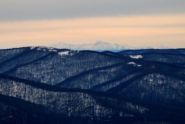 Zdjęcia: Rawki z Tatrami w tle, Bieszczady, Obrazki bożonarodzeniowe VIII, POLSKA Zdjęcia: Rawki z Tatrami w tle, Bieszczady, Obrazki bożonarodzeniowe VIII, POLSKA