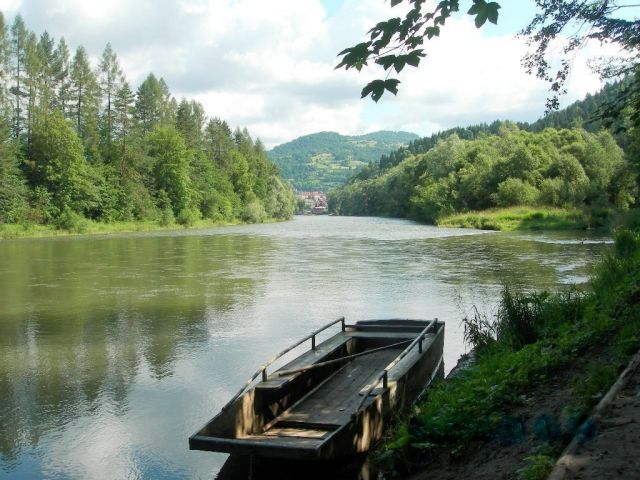 Zdjęcia: gdzieś nad Dunajcem, Pieniny, w oczekiwaniu na turystów, POLSKA Zdjęcia: gdzieś nad Dunajcem, Pieniny, w oczekiwaniu na turystów, POLSKA