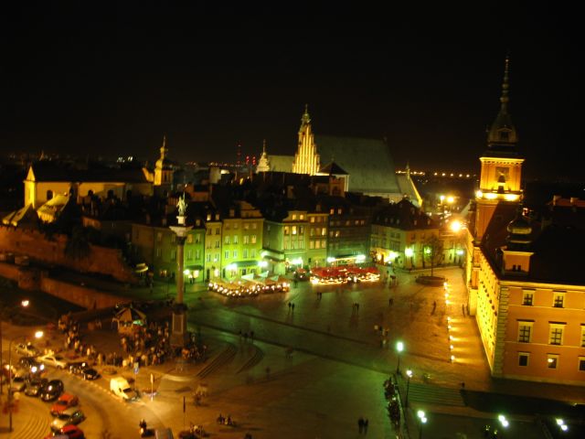 Zdjęcia: Plac Zamkowy, Warszawa, nocą, POLSKA Zdjęcia: Plac Zamkowy, Warszawa, nocą, POLSKA
